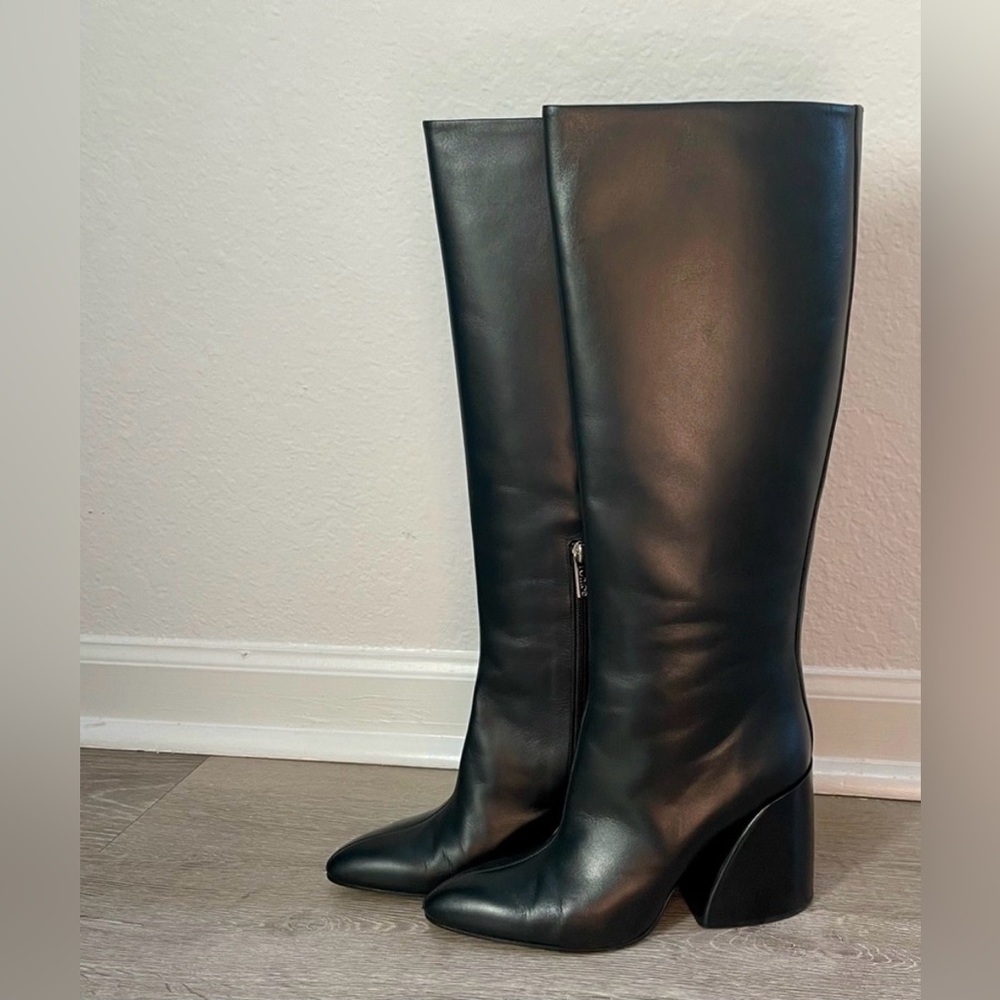 Chloe Black Leather Heeled Boots